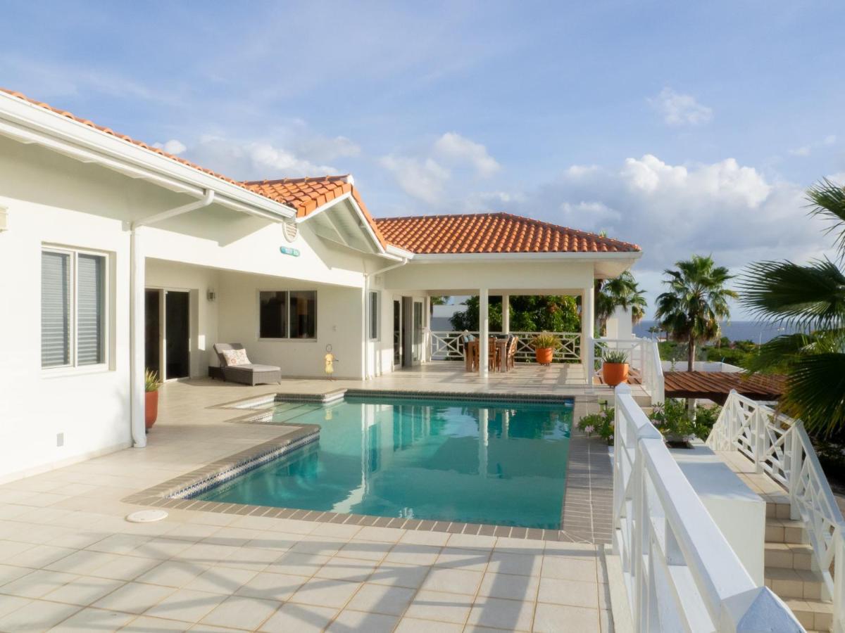 Villa Happy View Willibrordus 外观 照片